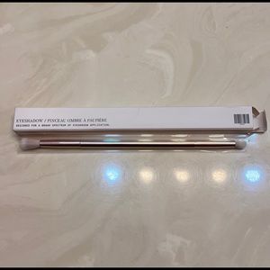 Seint RESERVED Eyeshadow Brush